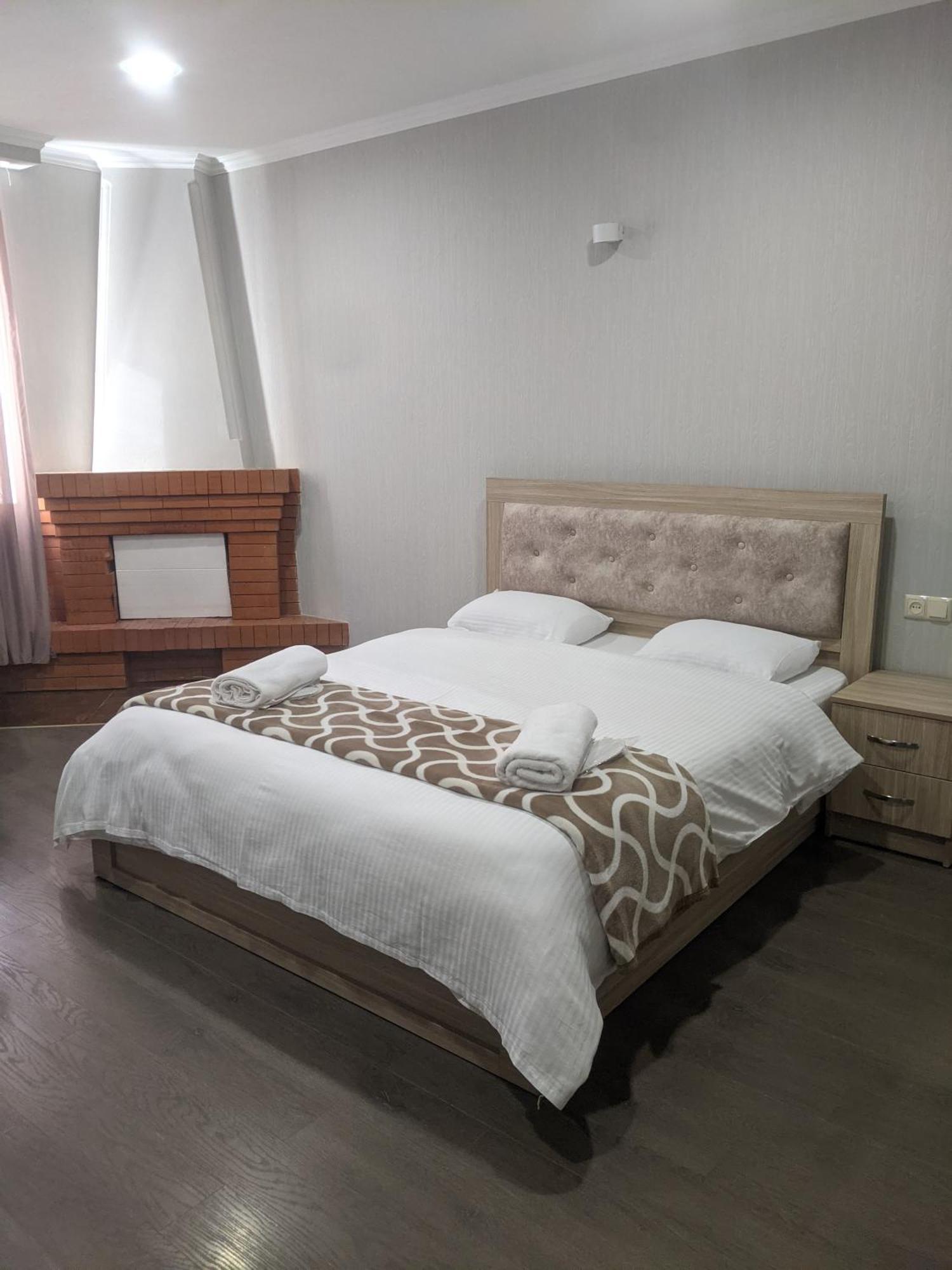 Apart Hotel Georgia Gold Tbilisi Exteriör bild