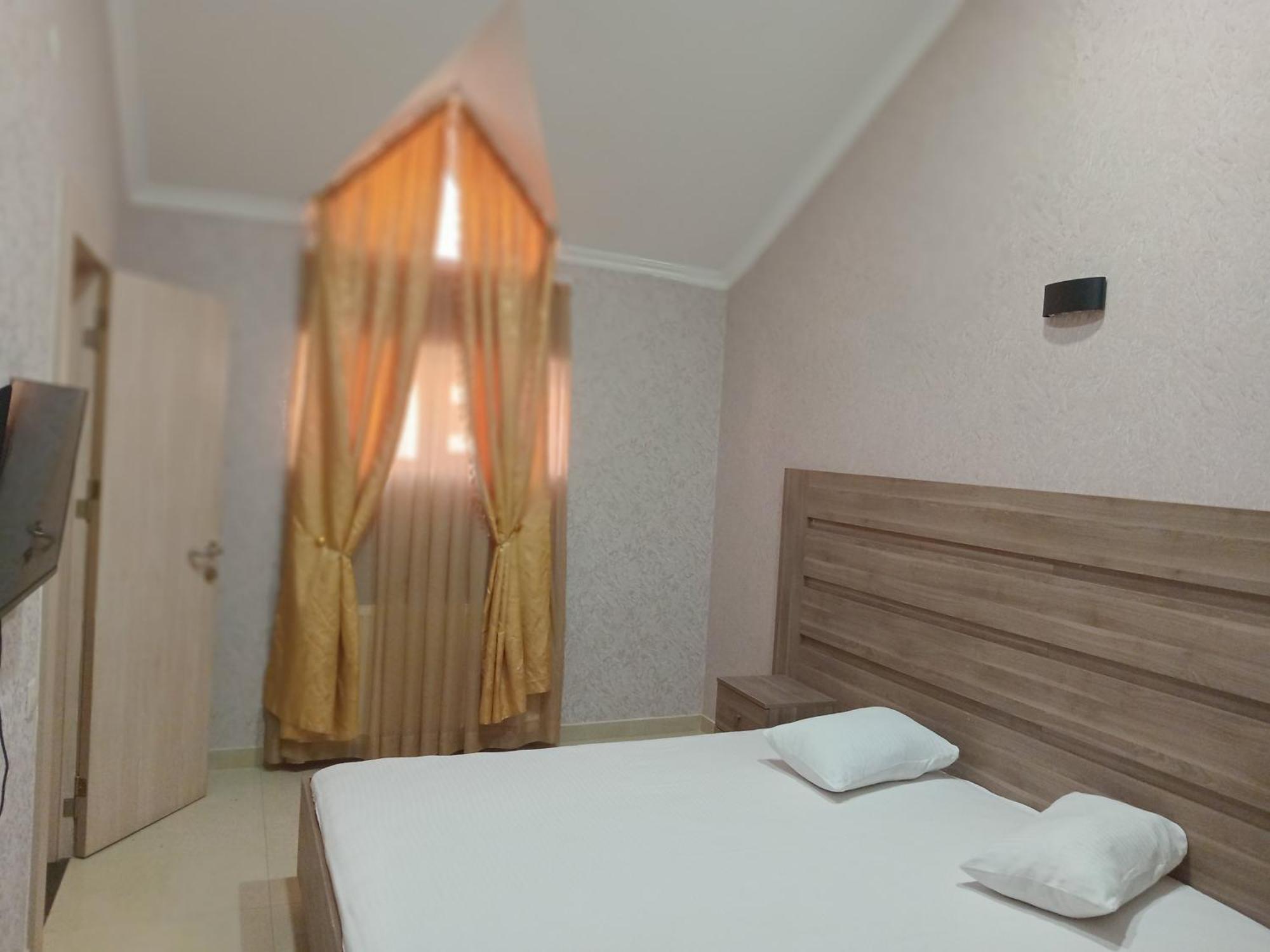 Apart Hotel Georgia Gold Tbilisi Exteriör bild